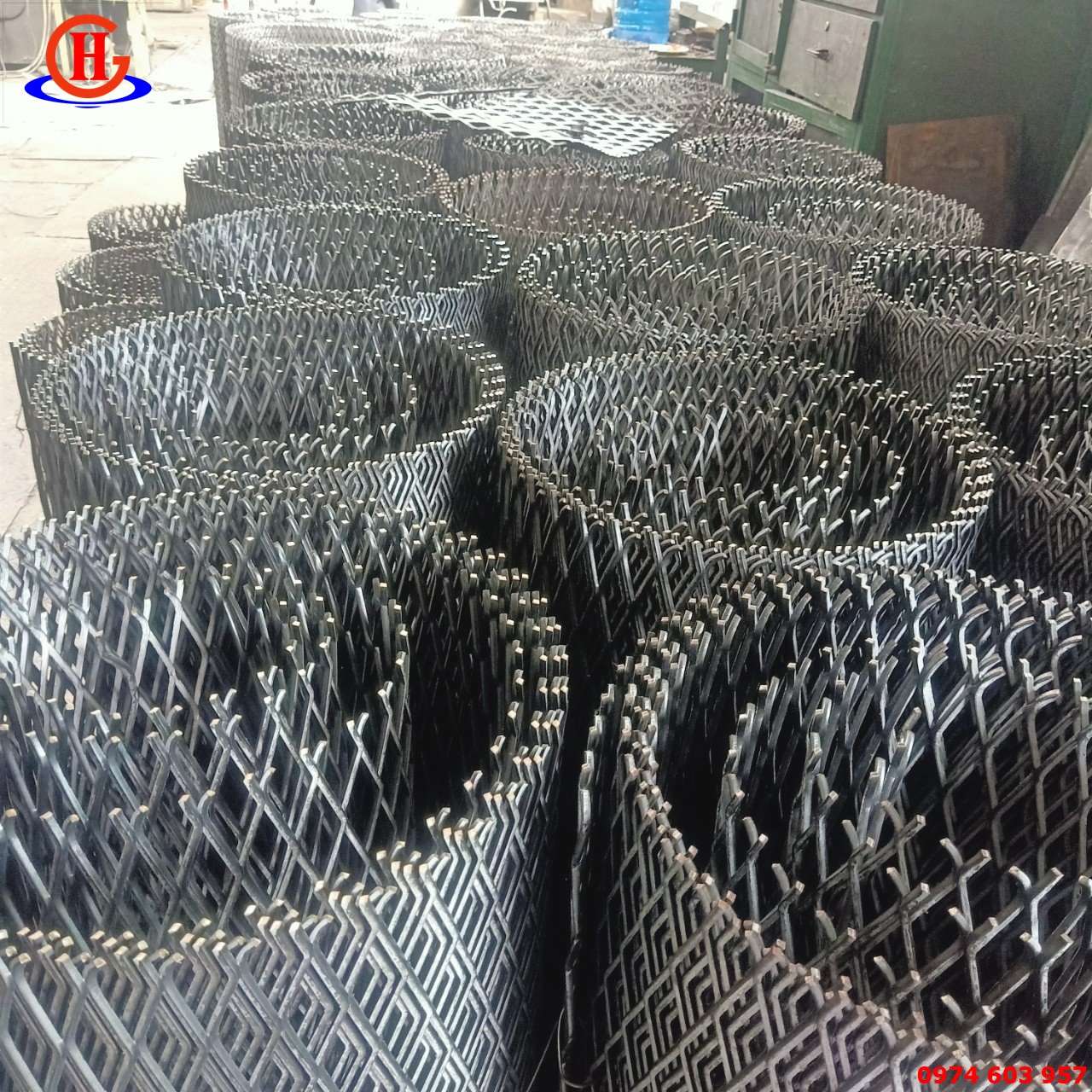 lưới dập giãn giá tốt